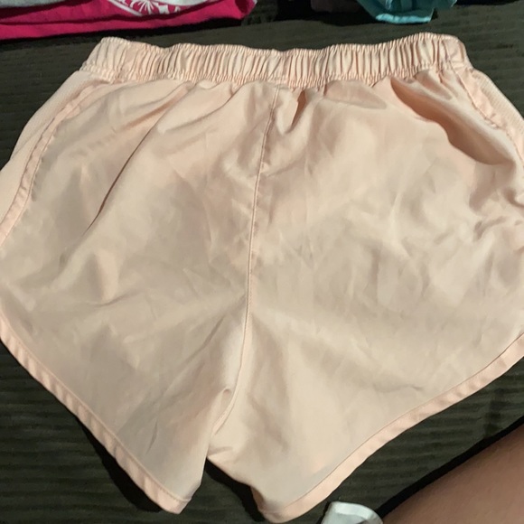 nike shorts - Picture 2 of 2